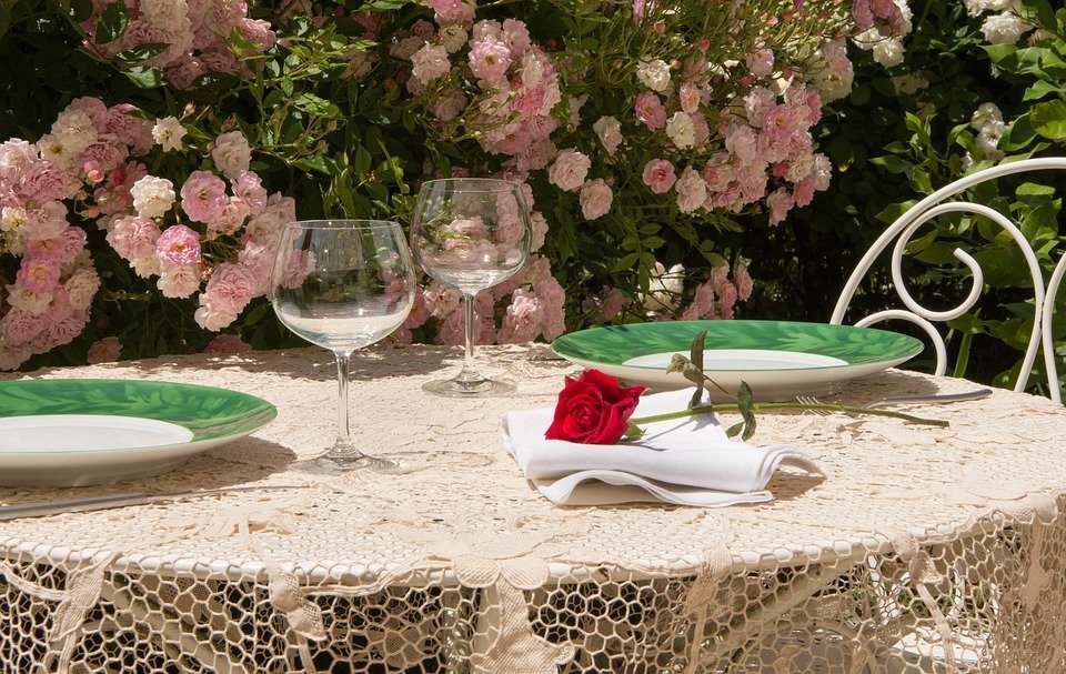 Manteles y centros de mesa espectaculares Manteles decorativos para deleitar a los invitados